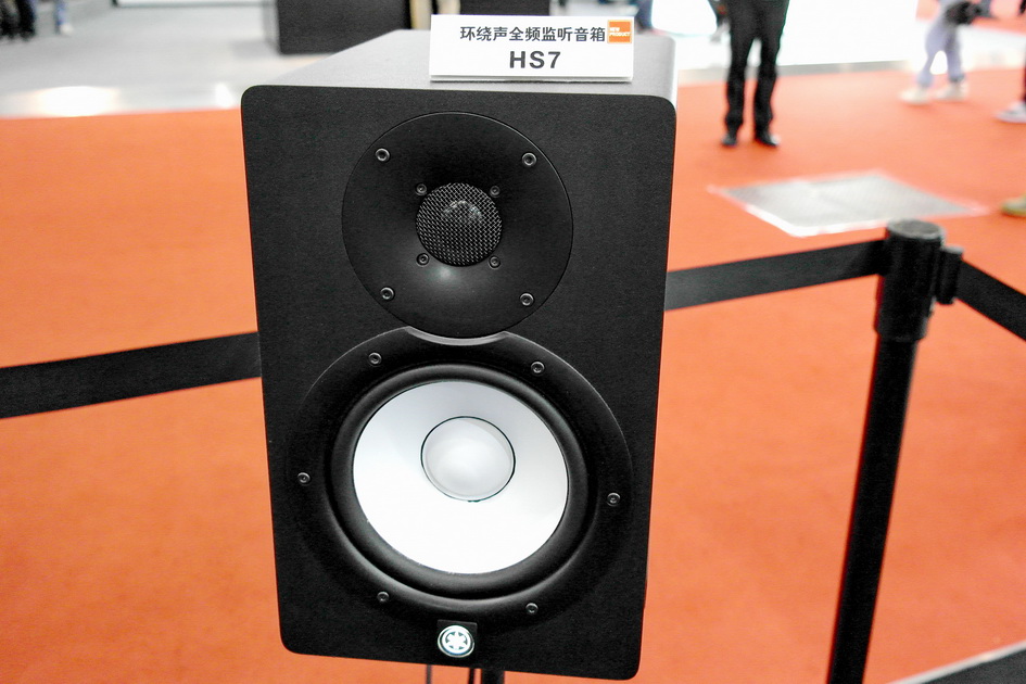 菲彩国际专业音响新产品亮相PALM EXPO 2013展会 