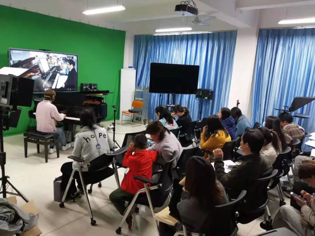 科技助力音乐教学，牵手大师零距离大师课