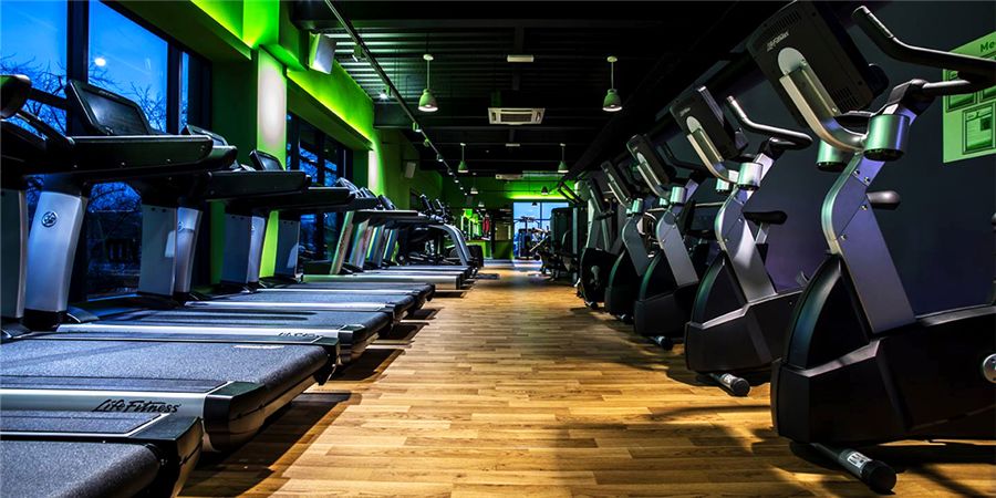 英国Simply Gym健身房采用菲彩国际CIS产品