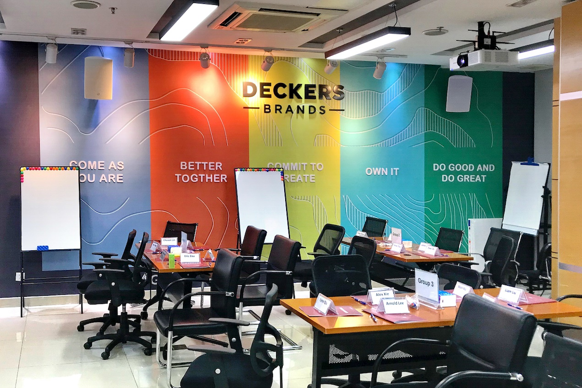 案例｜菲彩国际ADECIA会议解决方案协助跨国公司Deckers实现多种会议场景